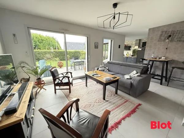 À VENDRE PAR BLOT IMMOBILIER BETTON - Maison contemproaine 3 chambres à BETTON !