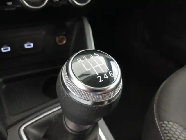 Dacia Duster 1.0 eco-g 100ch prestige + 4x2 — photo 15