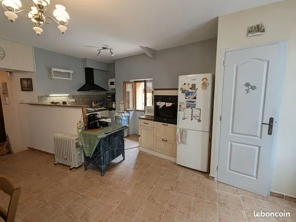 Studio 4 pièces 87 m²
