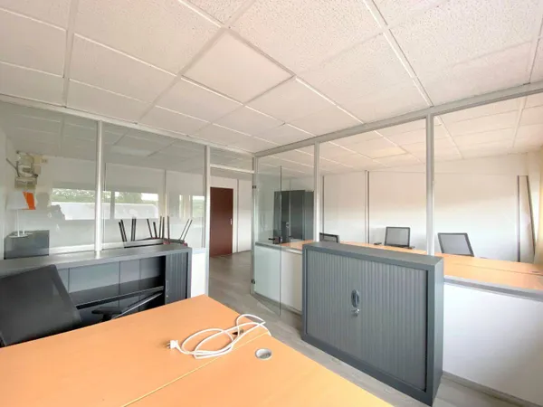 Bureaux 562 m²