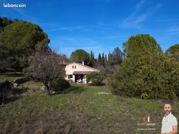 Villa 5 pièces 175 m²