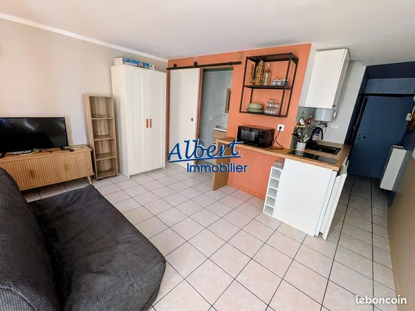 Studio 1 pièce 18 m²