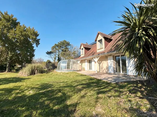 Propriété 9 pièces 340 m²