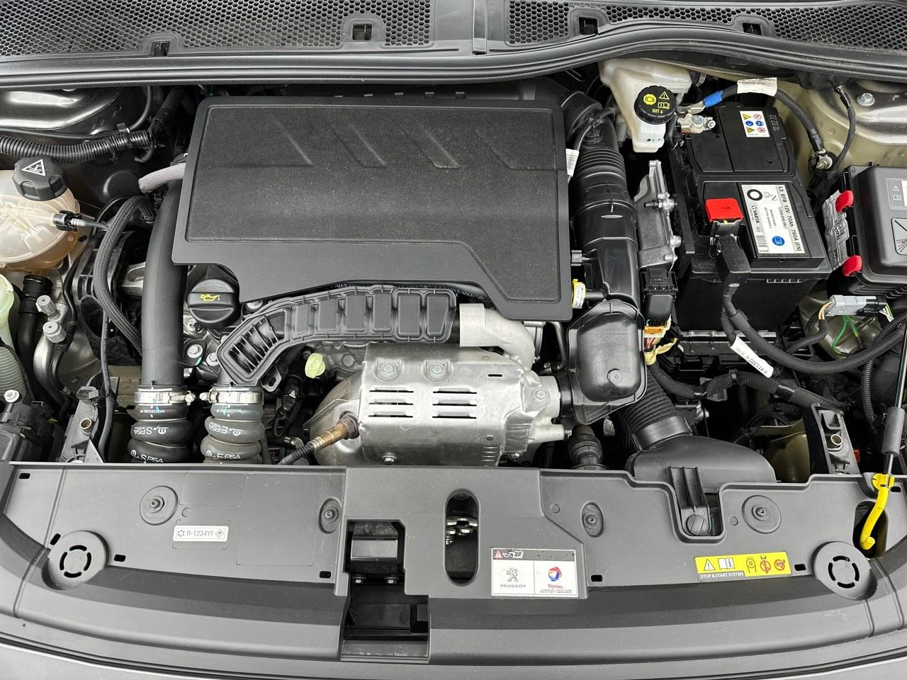 Peugeot 208 puretech 100 s&s eat8 allure pack — photo 13