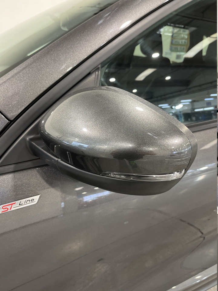 Ford Kuga — photo 54