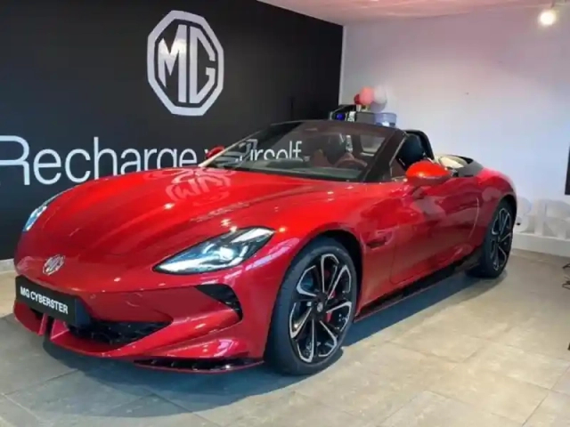 Mg Cyberster 510ch 77kwh 4wd