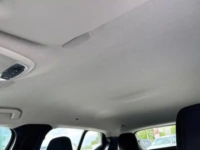 Volvo Xc40 t5 recharge 180 + 82ch inscription business dct 7 — photo 10