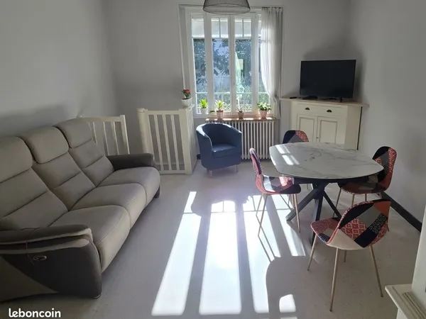 Hors Agence: Maison de ville, 125m2 habitable, grand garage, parcelle de 228m2