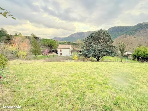 Terrain 1 223 m² Coux