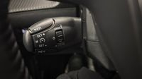 Peugeot 2008 1.2 PureTech 100ch S&S Allure — photo 25