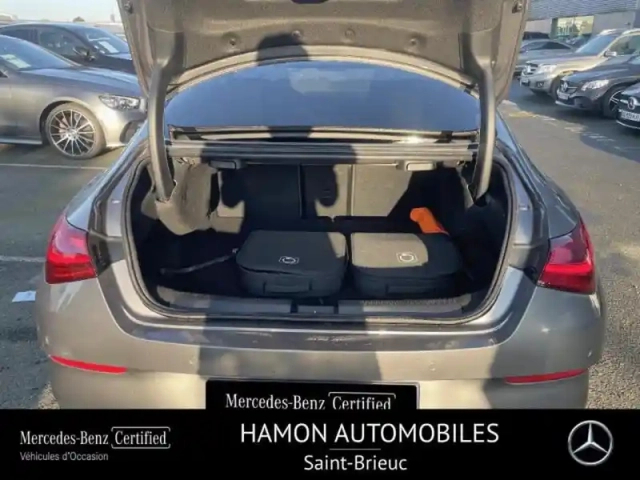 Mercedes Cla 250 e 218ch amg line 8g-dct — photo 12