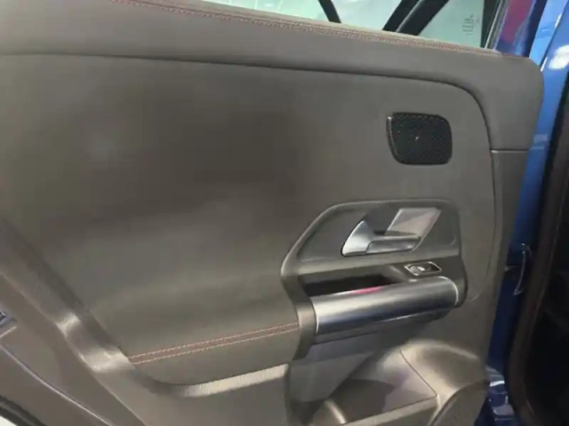 Mercedes Gla 250 e hybrid eq amg line — photo 43