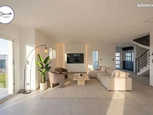 Maison 6 pièces 158 m²