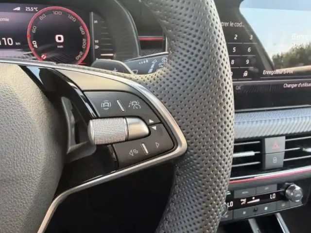 Skoda Kamiq 1.0 tsi evo 2 116ch monte carlo dsg7 — photo 11