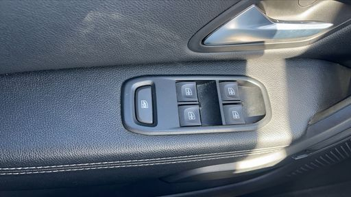 Dacia Duster 1.5 dCi 115 - Prestige – 2022 – 155430 km – Diesel – Boîte Manuelle — photo 2