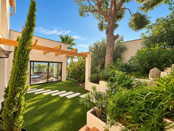 Maison 5 pièces 210 m²