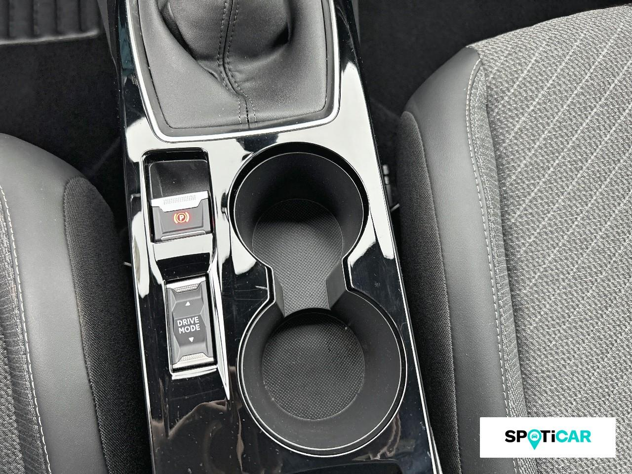 Peugeot 2008 puretech 100 s&s bvm6 allure — photo 22