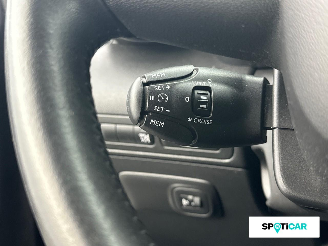 Citroën C3 Aircross puretech 110ch s&s shine — photo 17
