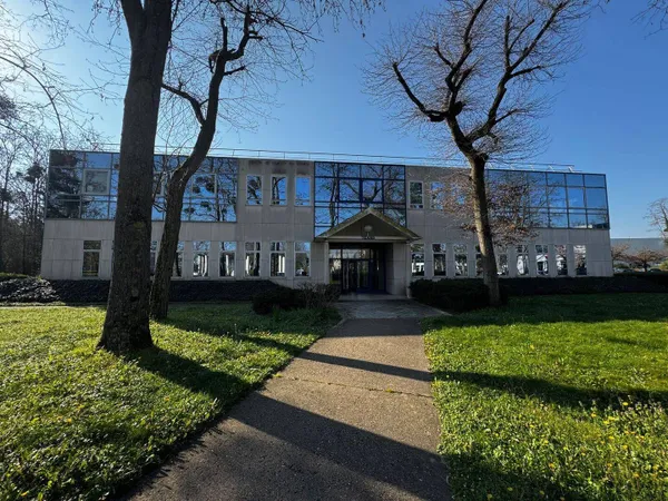 Bureaux 1839 m²
