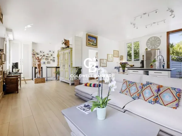 Cap d'Antibes - Appartement bourgeois rénové en rez-de-jardin