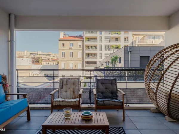 Vends t3 - 60 m² - Marseille 13006