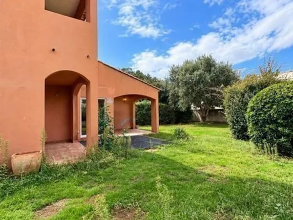 Marseille 8e  Bonneveine  Maison T4 avec jardin, trois....