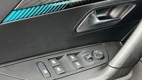 Peugeot 2008 1.2 PureTech 100ch S&S Style — photo 16