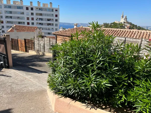 Studio de 35m2 à louer sur Marseille 07