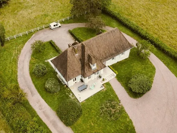 Maison 8 pièces 245 m²
