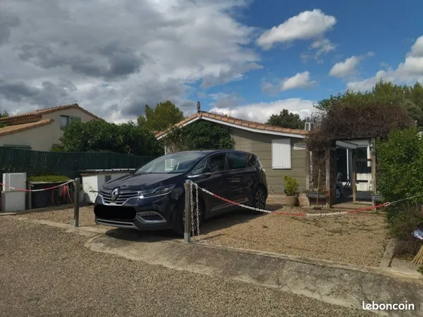 Chalets + terrain de 175m2 dans camping