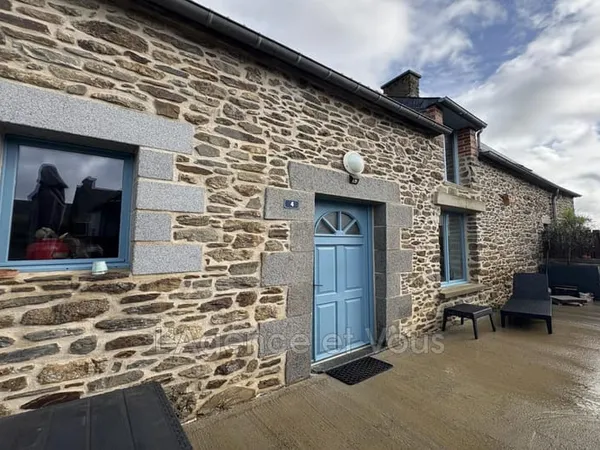 Maison en pierre rénovée avec studio indépendant