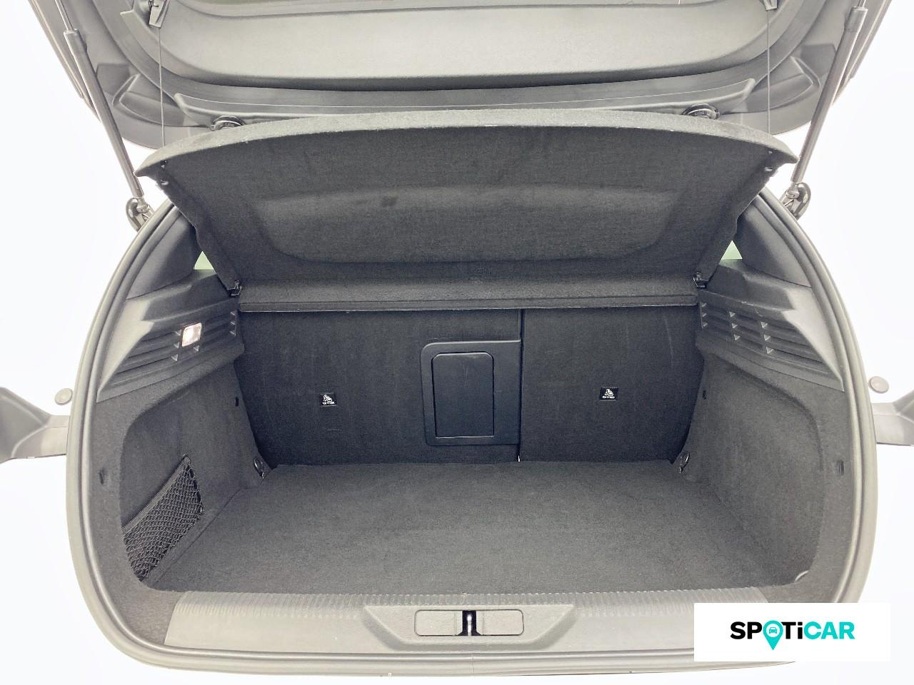 Peugeot 308 phev 180ch allure pack e-eat8 — photo 6
