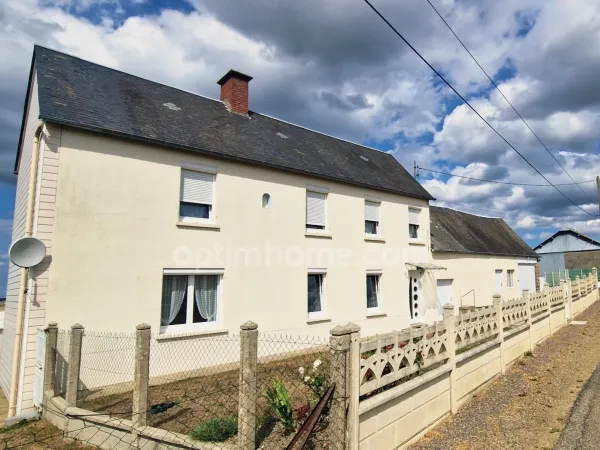 CORPS DE FERME - 1,5 HA - NOMBREUSES DÉPENDANCES - TORIGNI-SUR-VIRE