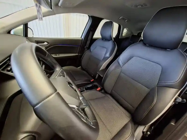 Renault Captur tce 155 edc fap — photo 18