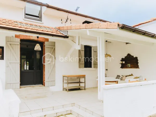 Maison 8 pièces 144 m²