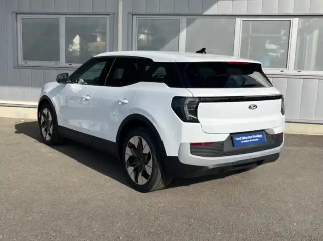 Ford Explorer 286ch extended range 79kwh pack premium rwd — photo 13