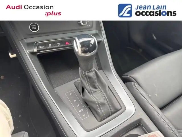 Audi Q3 35 tdi 150 ch s tronic 7 — photo 13