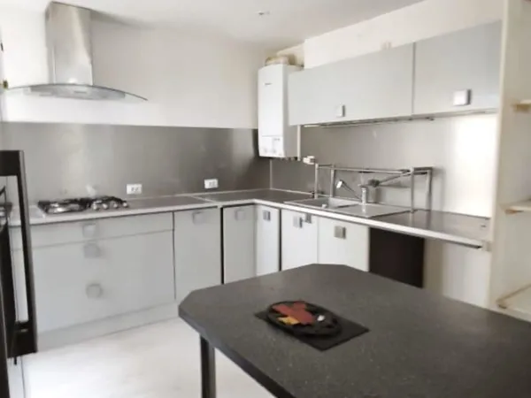 Appartement Type 4 92m² + balcon