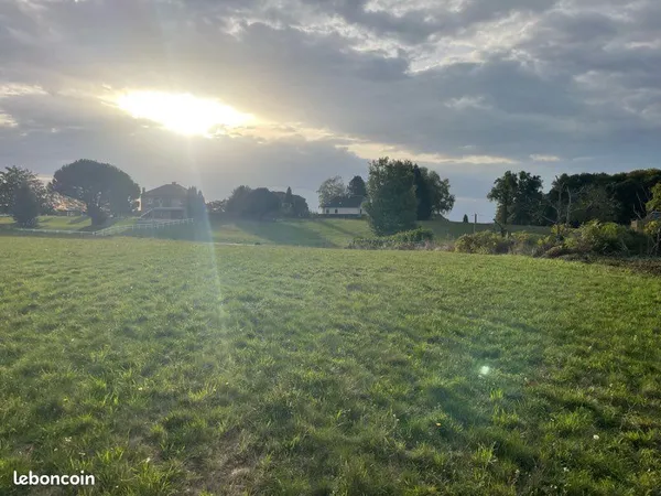 Terrain avec CU 3300m2 constructibles (6700 au total)