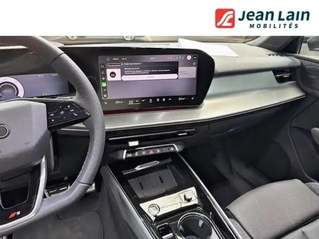 Audi Q3 e-hybrid 272 ch s tronic 6 — photo 13