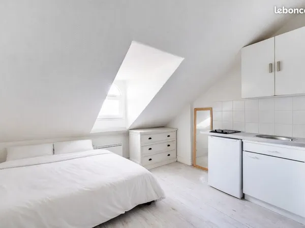 Studio 1 pièce 15 m²