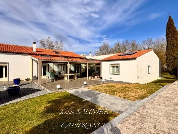 Propriété d'Exception à vendre 8 pièces REVEL (31)