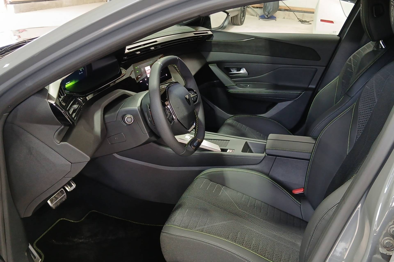 Peugeot 308 SW — photo 10