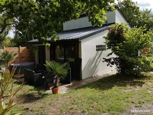 Maison a louer à l'année CC