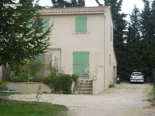 Maison 94 m2, 3 chambres garage 45m2, terrain 600