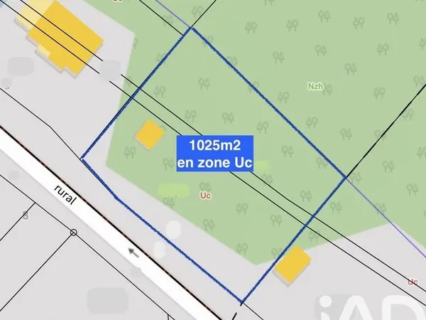 Terrain 1025 m²