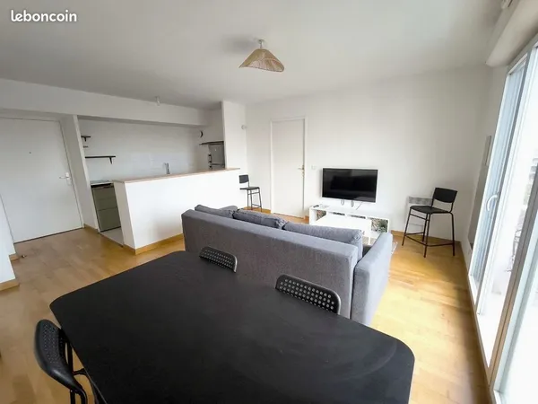 Appartement 2 pièces 42,45 m² + balcon 6 m² - Paris 18e