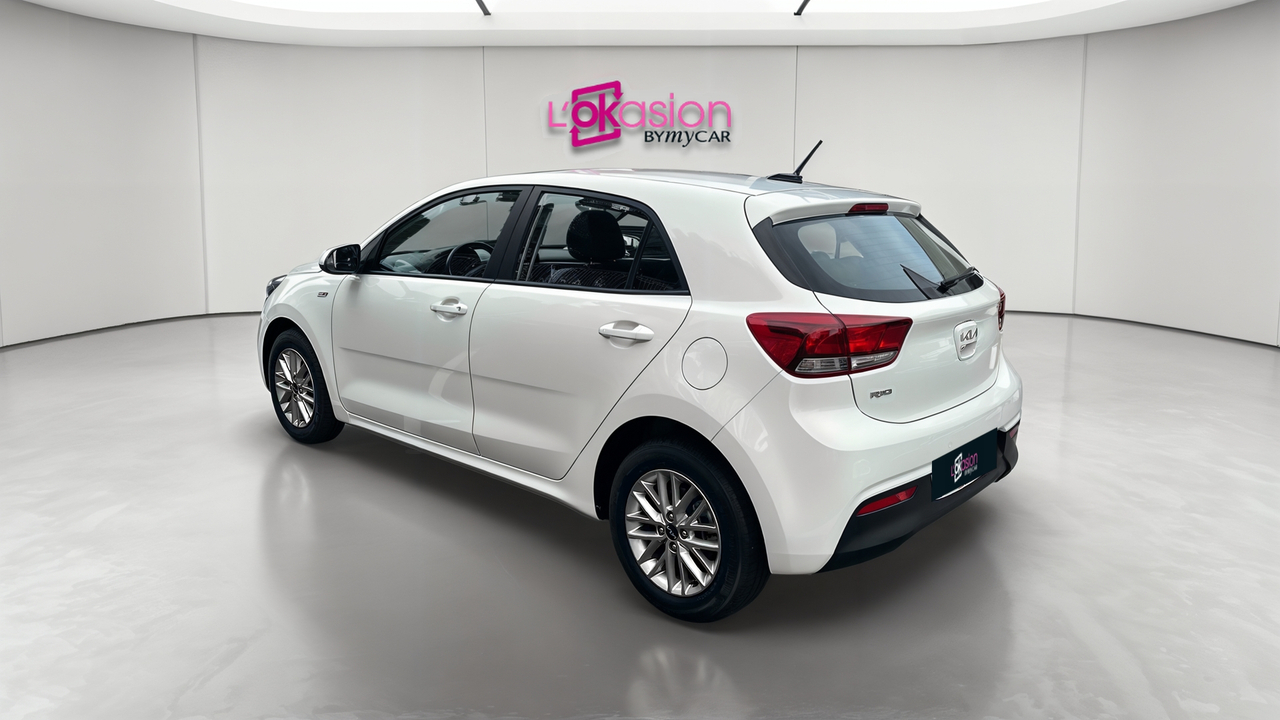 KIA Rio 1.2 DPi 84 ch BVM5 — photo 3