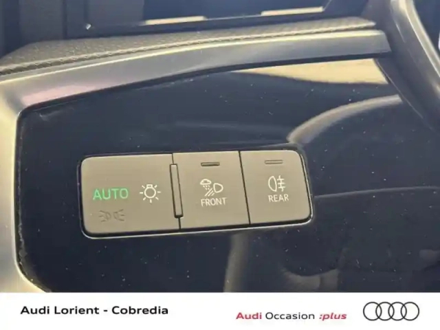 Audi Q3 45 tfsi e 245ch s line s tronic 6 — photo 12