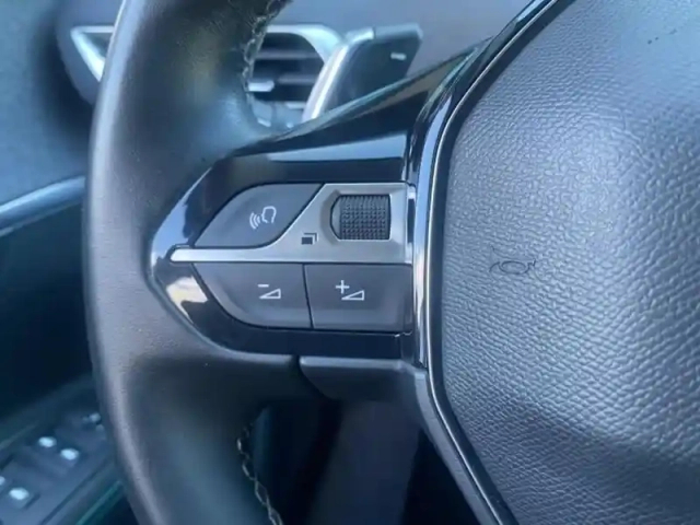 Peugeot 3008 plug-in hybrid 225ch active pack e-eat8 — photo 12